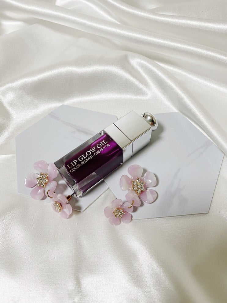  디올 립글로우 오일 베리 (DIOR BERRY) 겨울 필수템 내돈내산 리뷰 (with 쌍빠 어딕트 프렌치 립오일 비교)