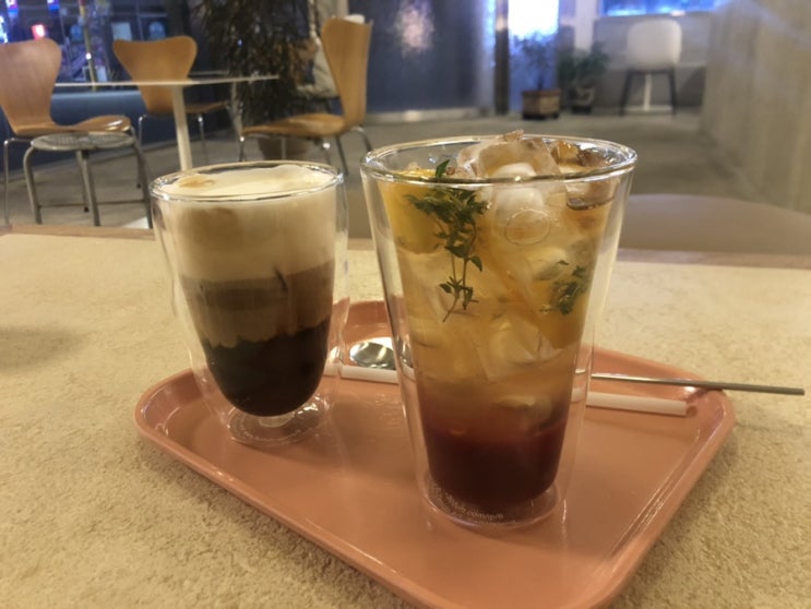 [둔촌역/성내동] 커피 코너칼럼 : 성수동st 감성 카페