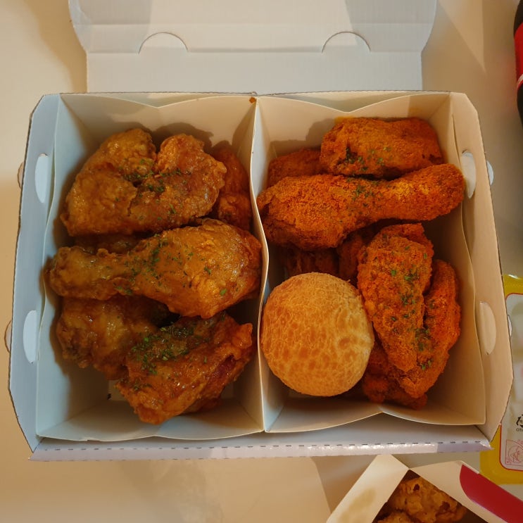  치킨더홈 경룡이반/간장반 1.1kg 대왕치즈볼 똥집튀김