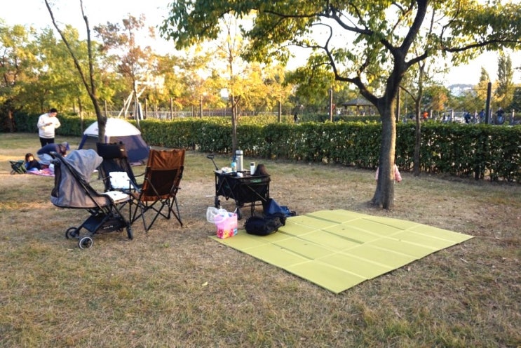 [아이와 갈만한 곳] 이촌한강공원 제2주차장 만차라면? 제3주차장으로 돗자리텐트하러 가요. (화장실,쓰레기,부대시설 등)