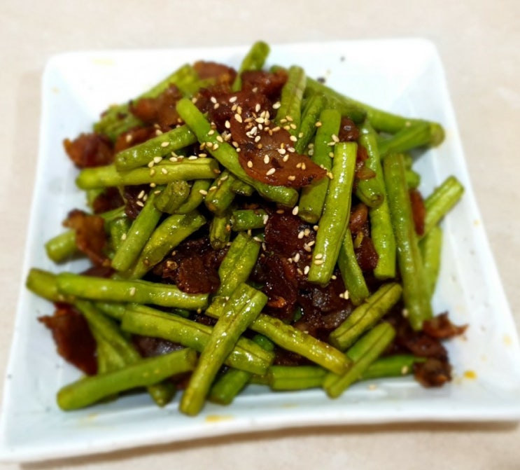  중국식 롱빈(Long Bean/줄콩) 베이컨 볶음   Spicy Stir-friend Chinese Long Beans  두반장 소스 활용