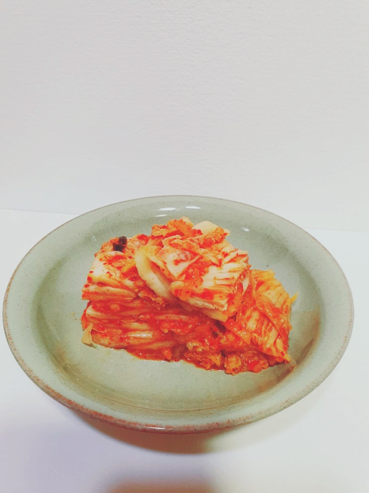  칭찬받는 김치 예쁘게 자르는 방법(김치 가지런히 자르고 담기)