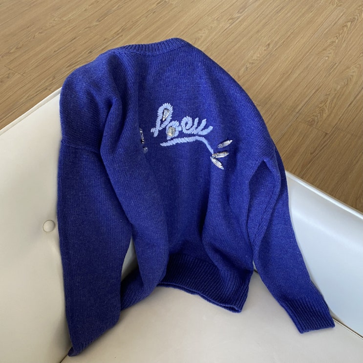 료미네 수입의류️_ jenn 블루 베리 퍼플 웜 캐비닛 비즈 스웨터