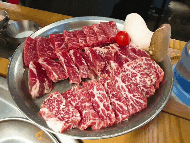 홍대 고기집 맛집 <쟁반집8292 홍대점> 우쟁반 솔직후기
