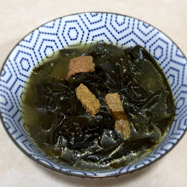  꾸리살 소고기(Chuck Tender) 미역국 맛있게 끓이는 방법