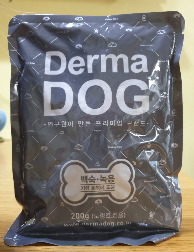 노견의 기력회복을 위한다면? 더마독 건강사료