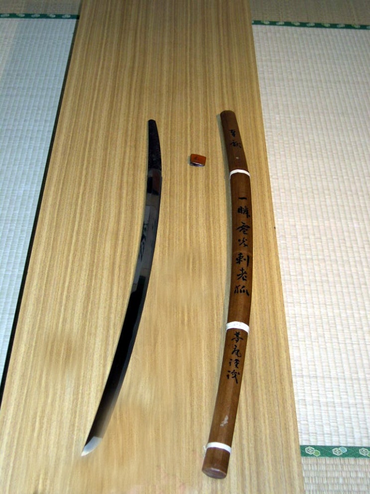 히젠토(肥前刀)  명성황후를 시해하는 데 사용된 칼