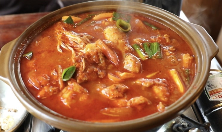  전주여행(1) 전주 닭볶음탕 맛집 - 기찻길옆 오막살이(마늘 닭볶음탕, 현지인 픽 맛집)