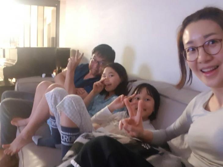 이아현 나이 전남편 입양 딸 결혼 재혼 이혼 자녀 가족 홍기훈