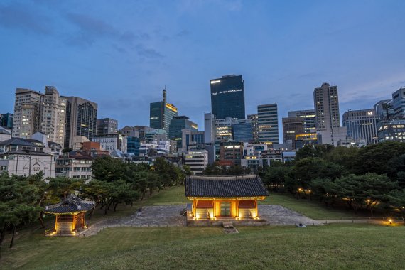 강남·서초 빌딩숲 사이 걷기 좋은 산책길 강남·서초 빌딩숲 사이 걷기 좋은 산책길