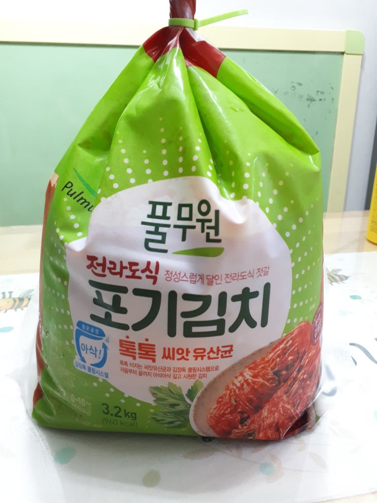  풀무원김치 톡톡 씨앗 유산균 풀무원 전라도식 포기김치 어린이 김치로도 딱이에요~