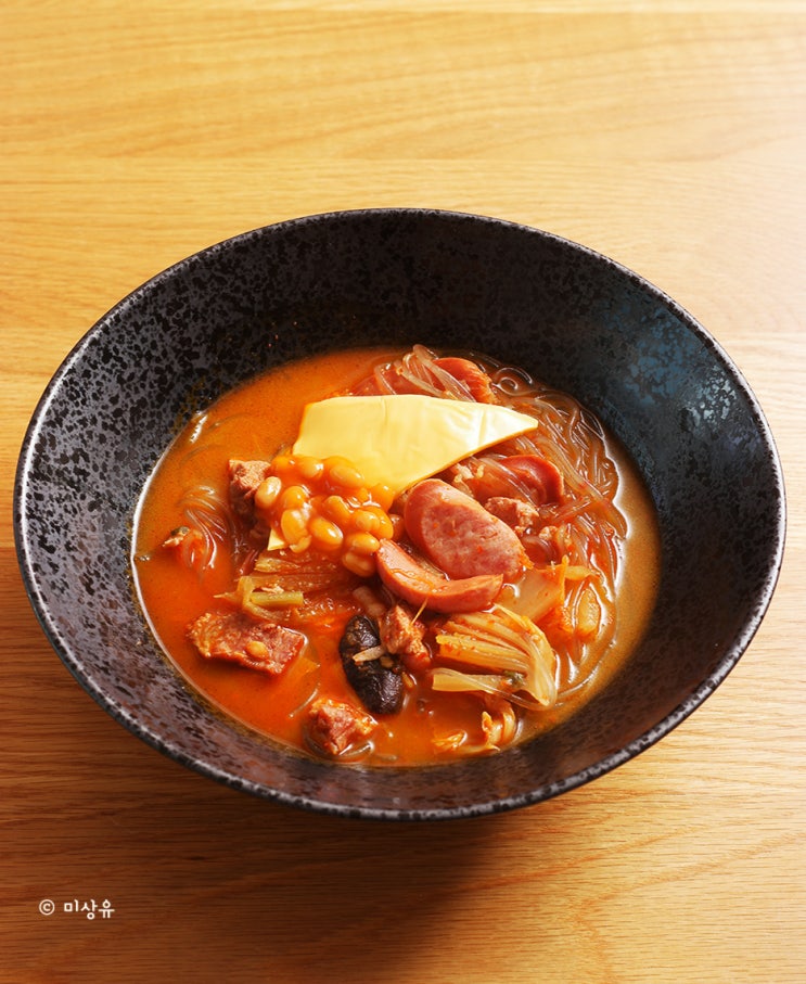  김치 부대찌개 끓이는법