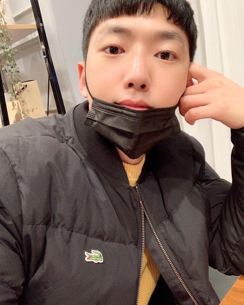 남자 라코스테 경량 숏 구스다운 패딩 스타디움으로 겨울준비 끝