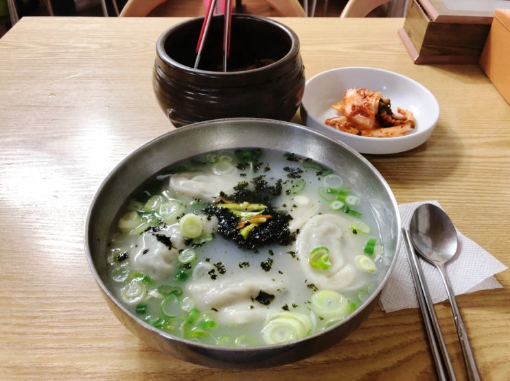  신림 보라매공원 맛집 : 만나칼국수 : 롯데백화점 근처 직장인들의 맛집을 찾아가보았다!