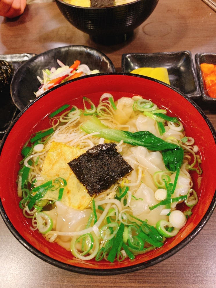  (부산맛집)국제시장가면 꼭 가봐야할 18번완당집/씨앗호떡/꽃분이네