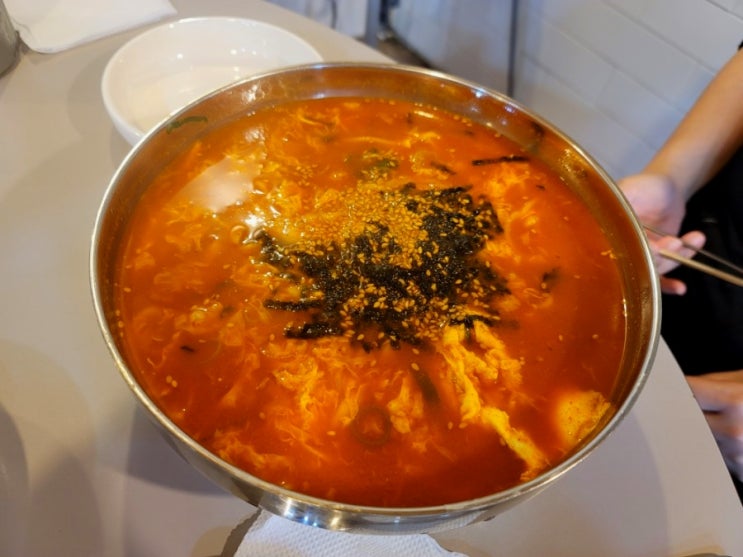 속초해수욕장 주변 현지인 맛집 금이야옥이야 칼국수 속초해수욕장 주변 현지인 맛집 금이야옥이야 칼국수