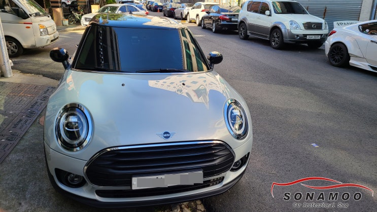  #mini 20년형 #클럽맨 전방 장애물을 감지해주는 #전방 센서 장착