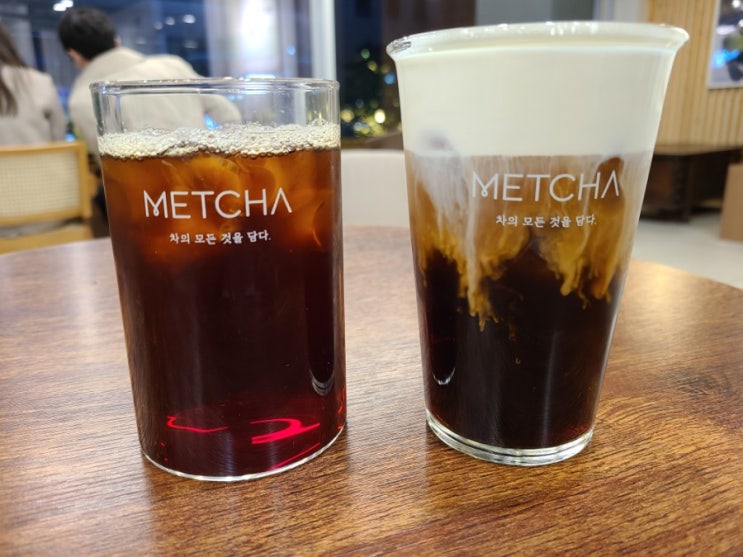  을지로 맷차/맷돌에 갈아주는 커피 명동 카페 맛집