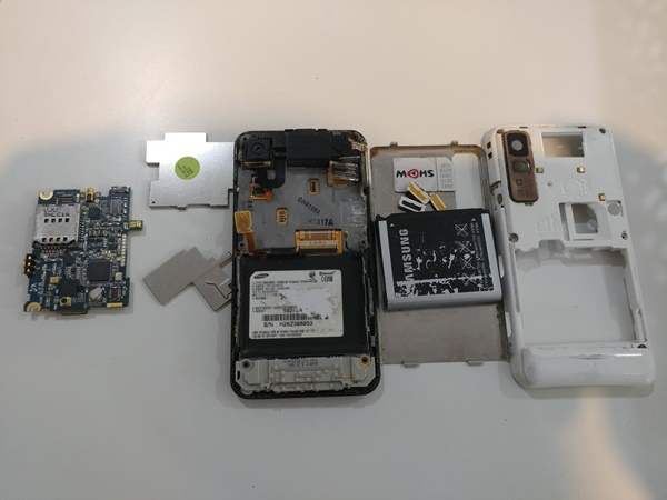 서울연아의햅틱(SPH-W7700)액정교체,구형폰,올드폰,옛날폰수리,애니콜,스카이,모토로라,아이폰,에버,KTFT,팬택,부천킴스모바일리페어,070-8811-6393