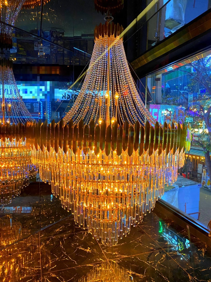  조용히 할로윈을 맞이하는 일산 라페스타 21k
