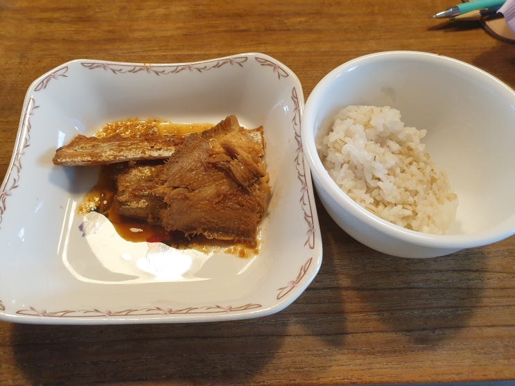  4주 빡다이어트 4일차 (4일만했는데 사진으론 티가나네)