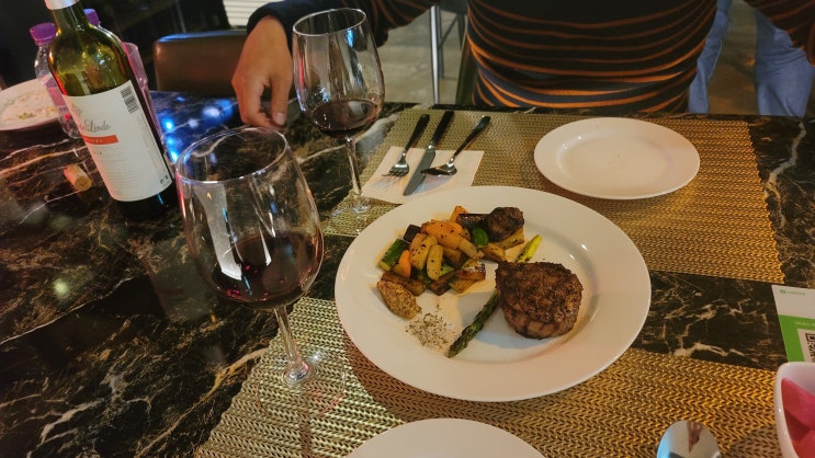 송도스테이크맛집 발레스카/ 와인바/ 소규모파티장소추천 송도스테이크맛집 발레스카/ 와인바/ 소규모파티장소추천