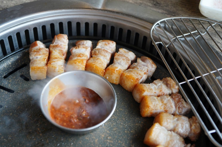  인사동 맛집 최고의 삼겹살과 항정살! 853 팔오삼 고깃집