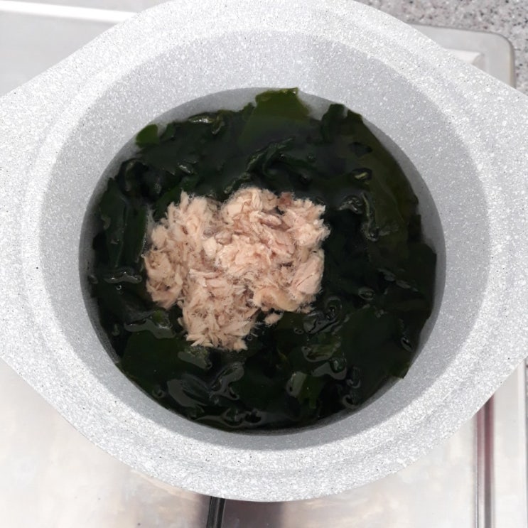  참치 미역국 쉽게 끓이는 방법 10분 소요