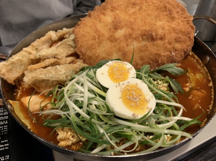  여의도맛집] "크레이지후라이 여의도 2호점" 황제돈까스떡볶이 즉떡맛집