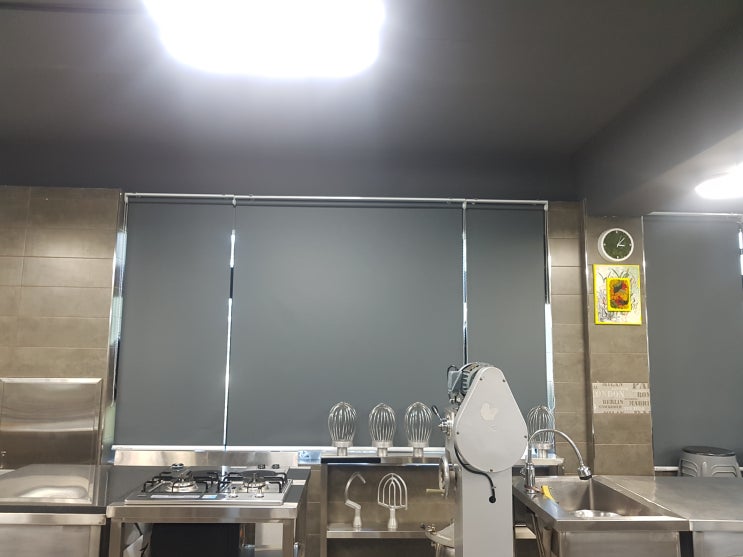  경주 블라인드 커튼 삼성생활예술 고등학교 암막방염 롤스크린 (세종커텐 경주점)