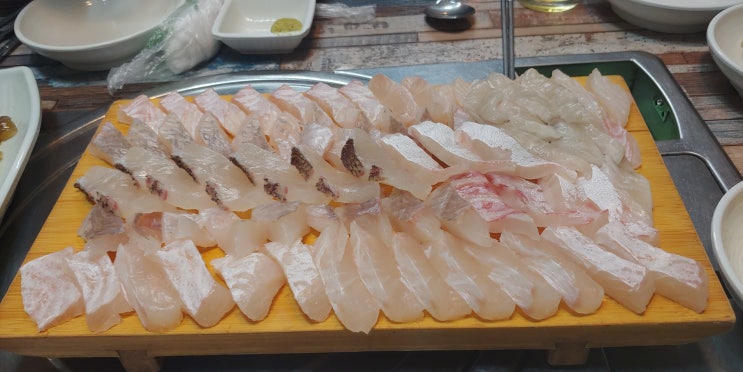  2020년10월13일 화요일 - 사직동 숙성회 맛집 '정성도마'
