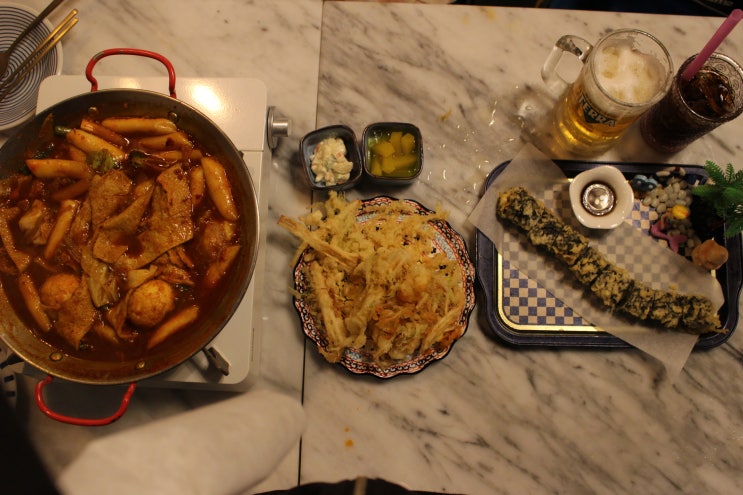 홍대 떡볶이 맛집 몬스터즉석떡볶이에서 파튀김 즉석떡볶이 먹고 왔어요