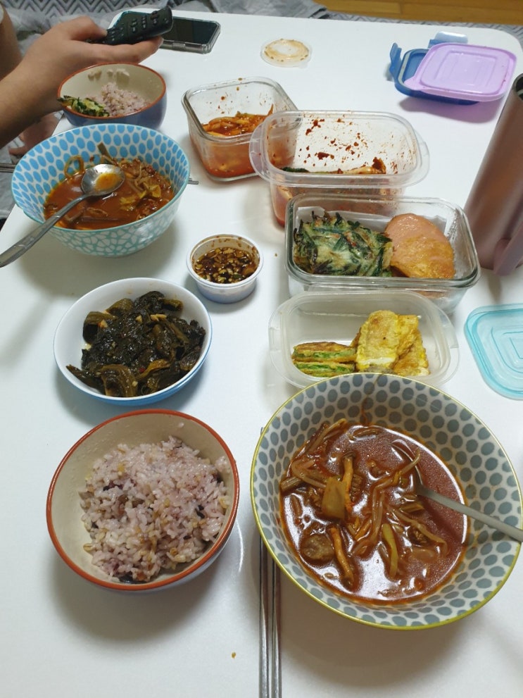  육개장 초고속으로 만들기.자취생음식