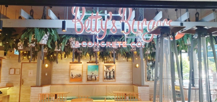 호주 수제버거 맛집 추천!! 쉐이크가 맛있는 베티스 버거( Batty's Burger& concrete co.)