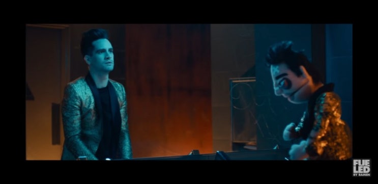  Panic at the disco 패닉 앳 더 디스코 - Hey look ma I made it 뮤비를 봐야함
