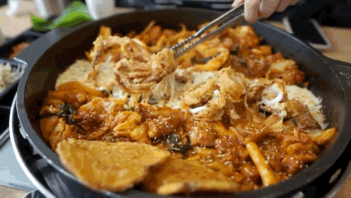  동탄 여울공원 맛집 홍춘천치즈닭갈비 동탄역점 남녀노소 누구나 부담 없이 즐길 수 있어요:)