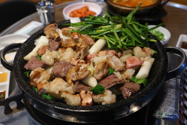  신사역 곱창/ 가로수길 맛집 :: 원조 신사양곱창에서 소곱창모둠에 볶음밥까지 클리어