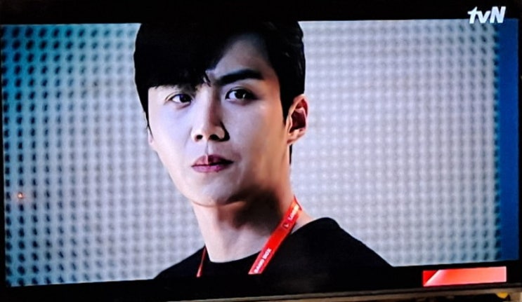  스타트업 5회 배수지와 남주혁 포옹하는 모습을 본 김선호의 속마음