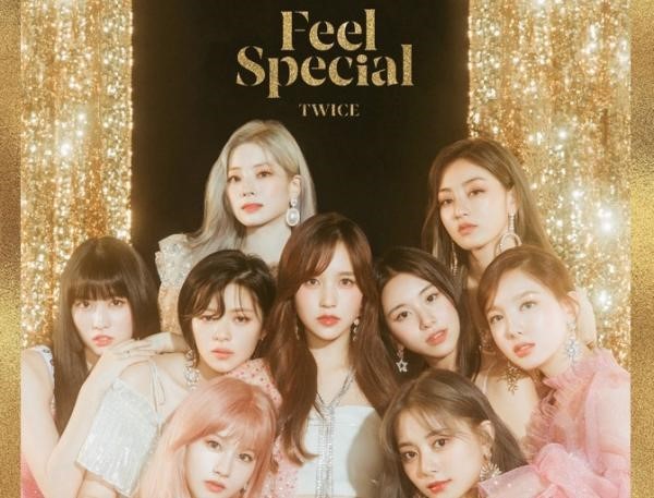  매일 나를 다잡는 희망주문, 트와이스 'feel special'