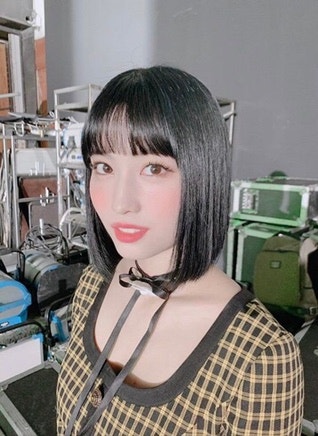 TWICE Momo's Official Instagram Photos for Phone Wallpaper