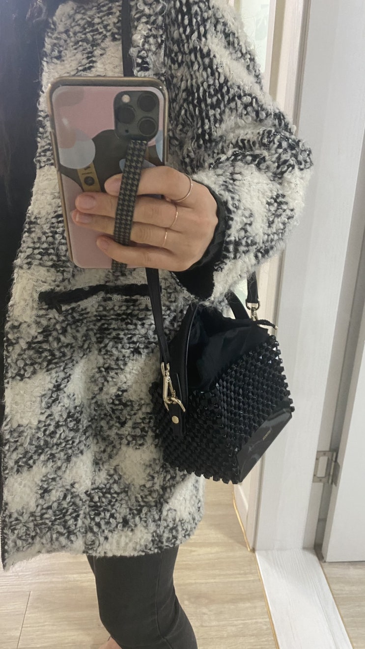  안개낀 월요일 직장인ootd ,그냥 출근이나 하자..
