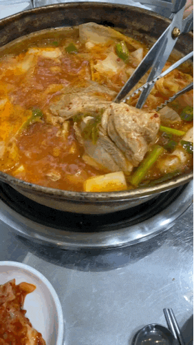  [맛집 리뷰] 얼큰한 국물이 생각나는 날 ‘명동찌개마을’ 김치찌개