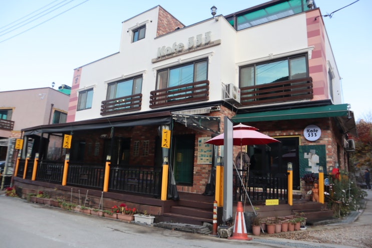  대전근교 계룡산동학사 펜션 -계곡이 바로 앞에 있는 상신계곡펜션