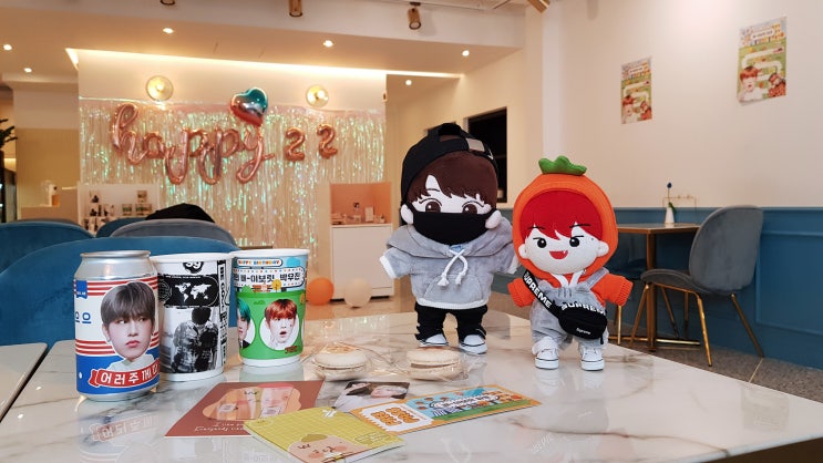 AB6IX 박우진 생일 카페 컵홀더 이벤트 1탄 <합정 로우필름 빼이보릿카페> with 베우비 우리찌니 AB6IX 박우진 생일 카페 컵홀더 이벤트 1탄 <합정 로우필름 빼이보릿카페> with 베우비 우리찌니