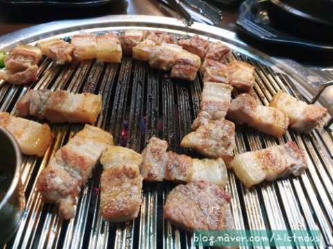  신당동 롯데캐슬 오겹살 맛집 : 제주생고기 에서 오겹살 맛보기 -