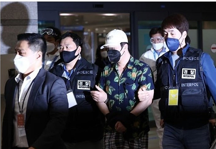 디지털교소도 1기 운영자 '구속기소'…"개인신상 무단 공개" 디지털교소도 1기 운영자 '구속기소'…"개인신상 무단 공개"