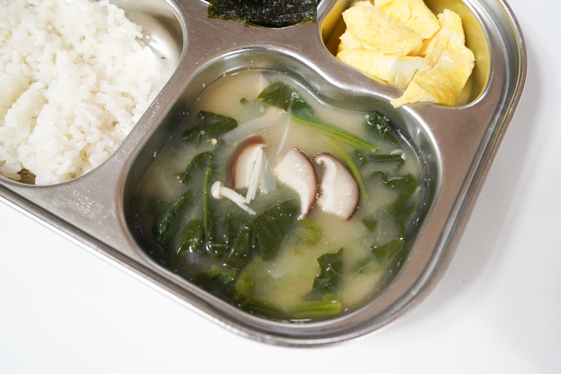 온가족이 먹는 아기 시금치된장국 맛있게 끓이는 방법