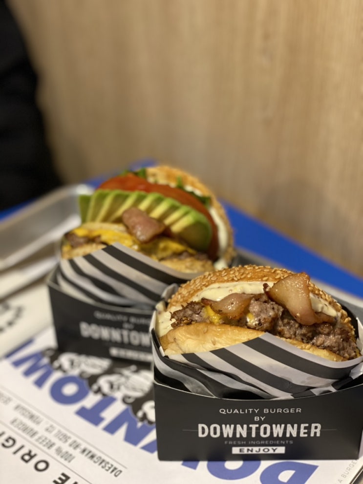  파이브가이즈 만큼 최고 한남동 맛집 다운타우너