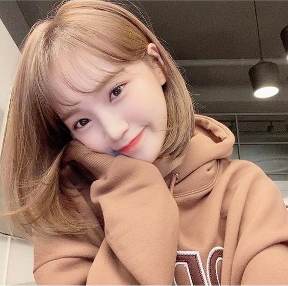  친근한 데일리 패션 브랜드 오드스튜디오 [ODD STUDIO]  ODSD 로고 후드티셔츠를 저렴하게 구매해보자