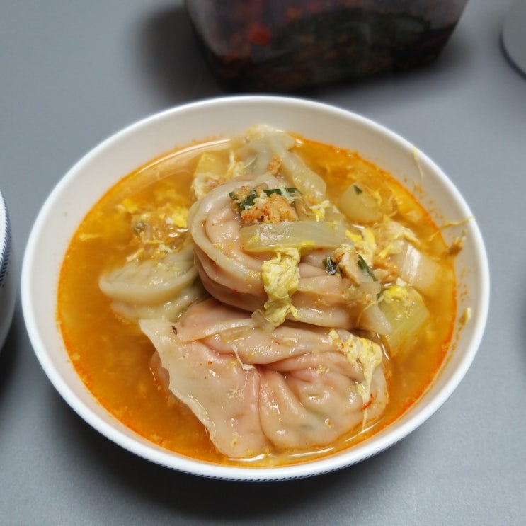  오늘의 저녁 - 간단하게 만드는 만둣국